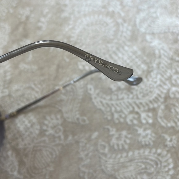 Brand New Frye & Co Heart Shape Sunglasses Beveled Gradient Lens 100% UV Protect - Picture 13 of 15